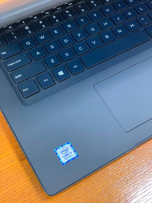 Bàn phím và Touchpad – Gõ sướng tay, thao tác chính xác